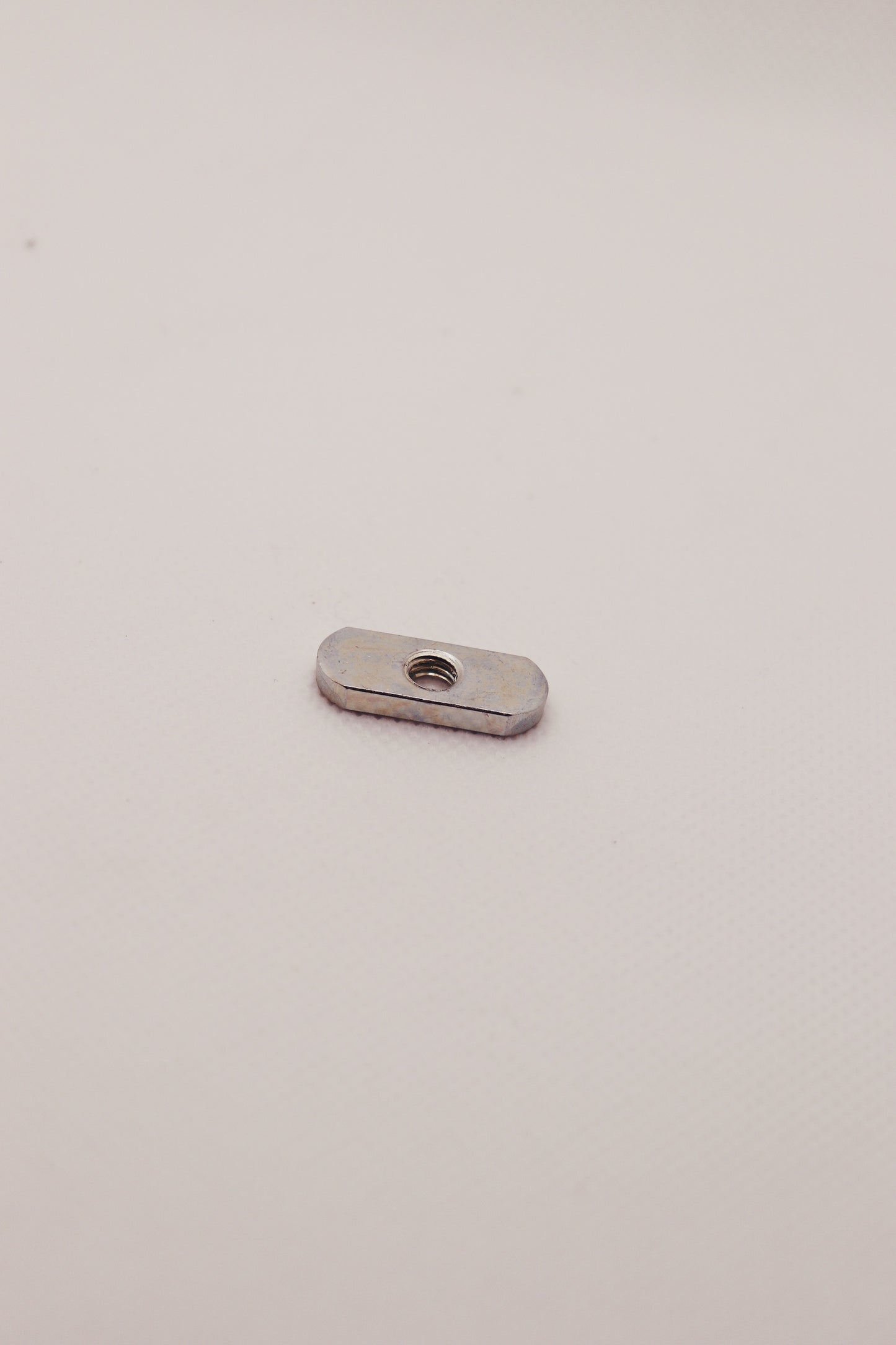 M6 Oval nut (pkg 25) | PN: HL6100M209001